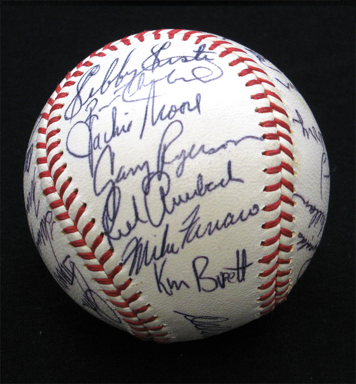 1972 Milwaukee Brewers Team Signed Baseball 30 Sigs